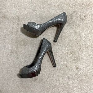 STUNNING Miu Miu Designer Silver Shimmer Platform Heels/Pumps